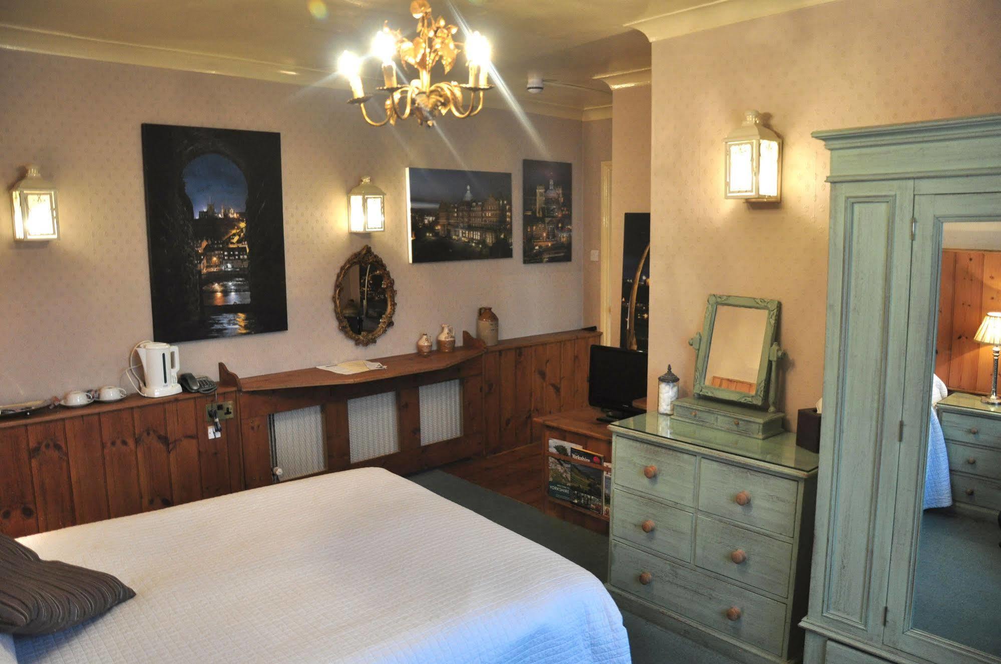 The Inn At Cheltenham Parade Χαρογκέιτ Εξωτερικό φωτογραφία